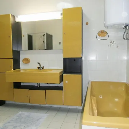 2421c Novi Vinodolski