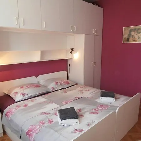 2421c * Novi Vinodolski